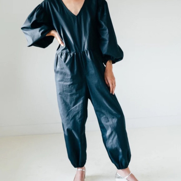 Elegant Brown Jumpsuit - Picture 4 of 8